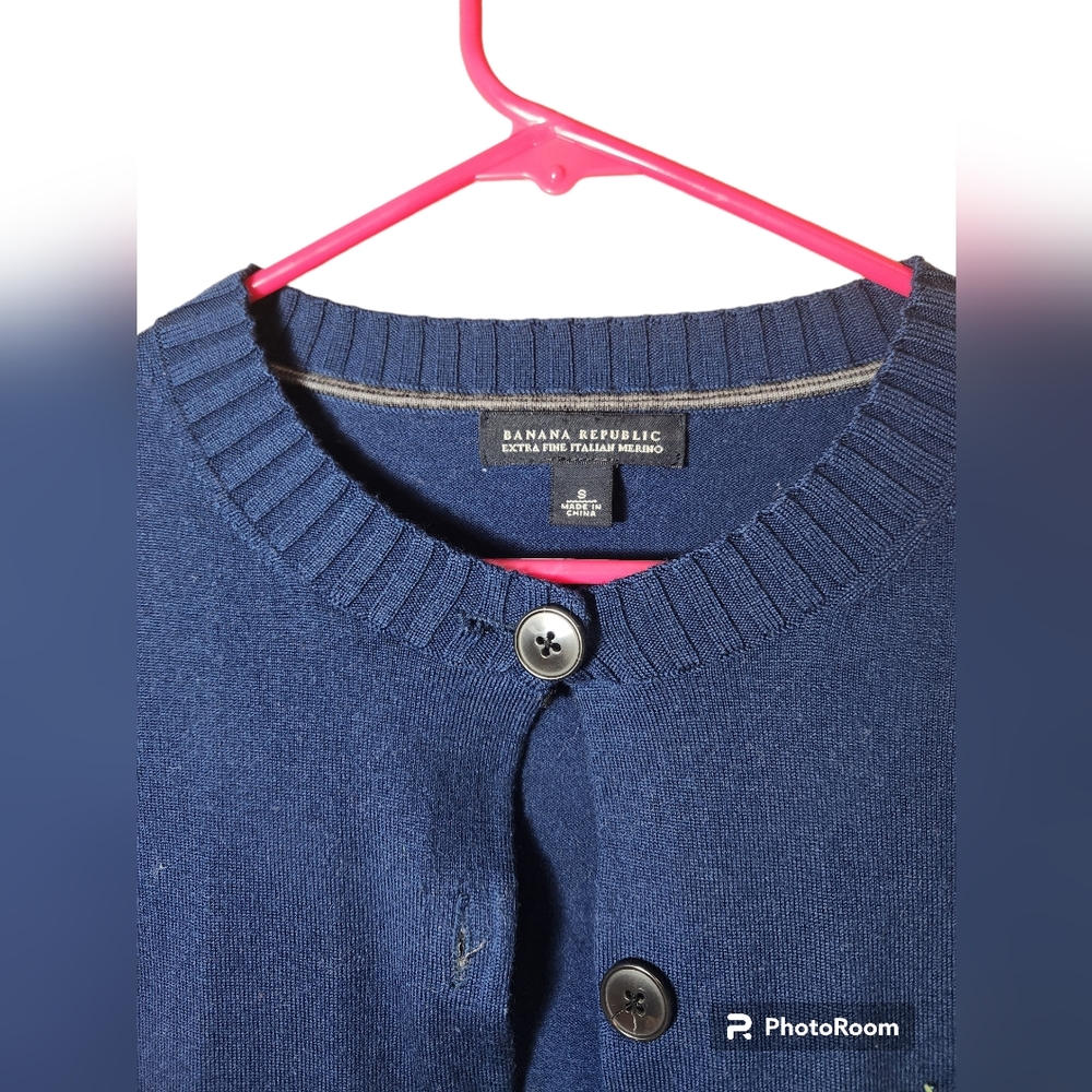 Banana Republic Merino Wool size small